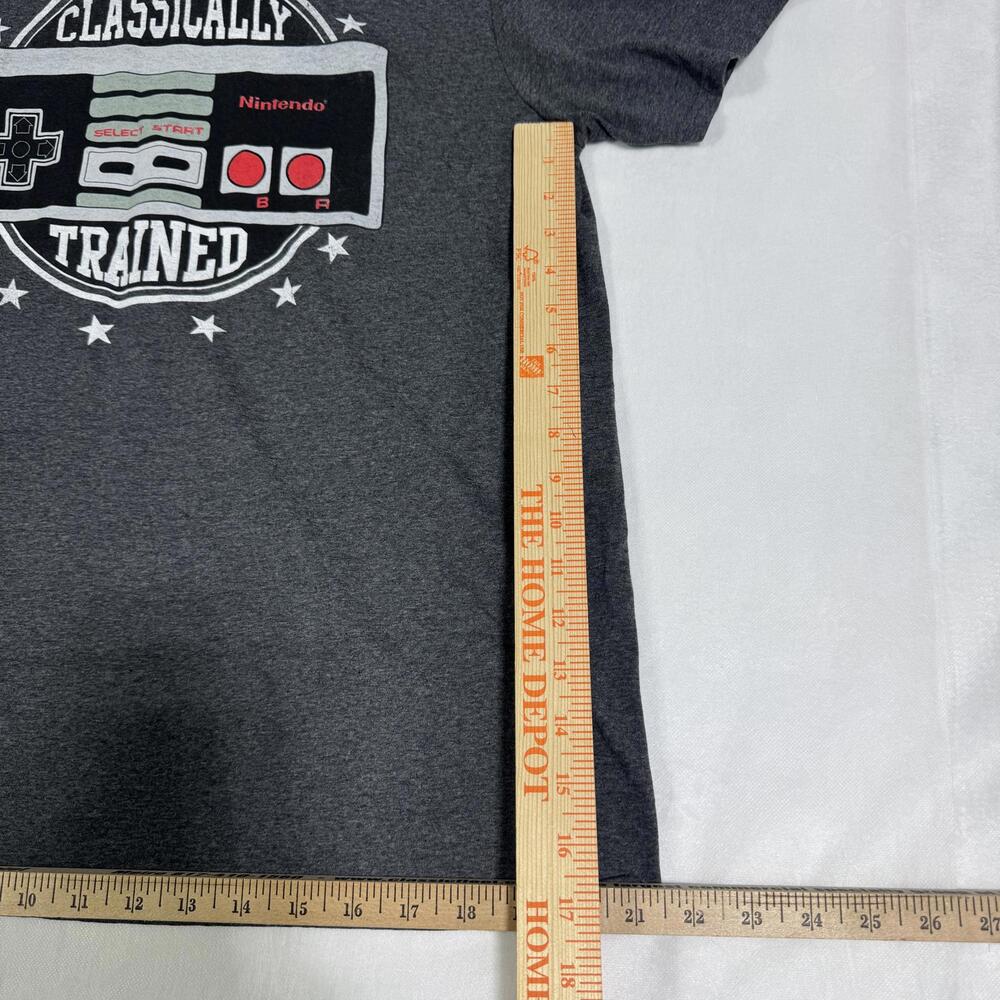 Genuine Nintendo Classically Trained Large NES Controller Graphic T-Shirt B23 - Picture 3 of 5